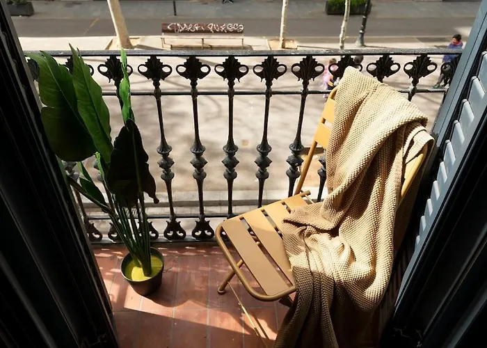 Rambla Poblenou 12 *